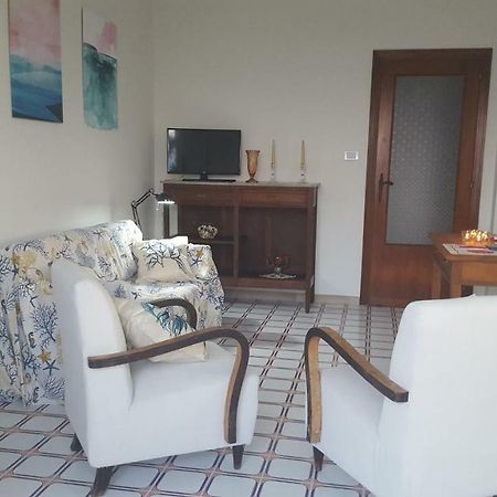 Casa Del Levante Riposto Buitenkant foto