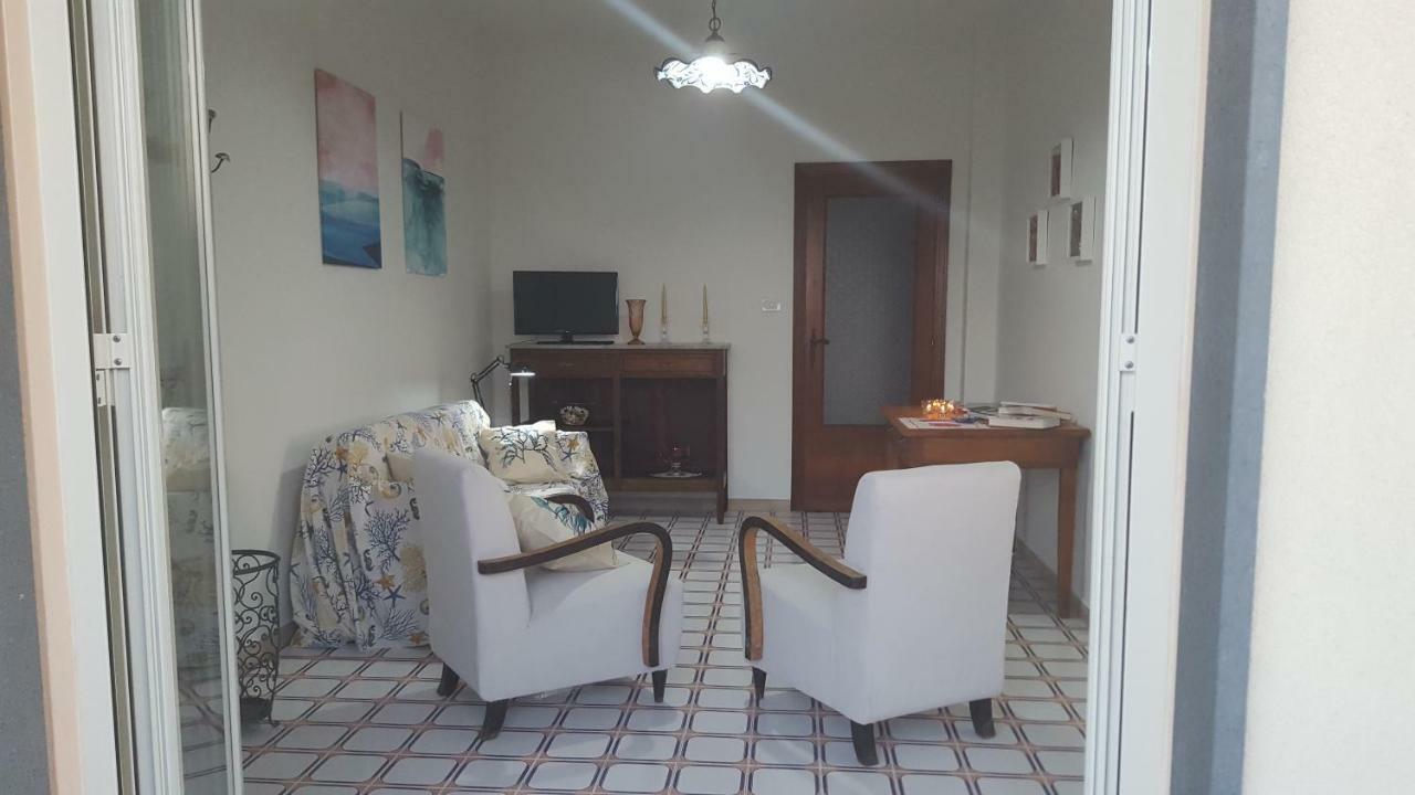 Casa Del Levante Riposto Buitenkant foto