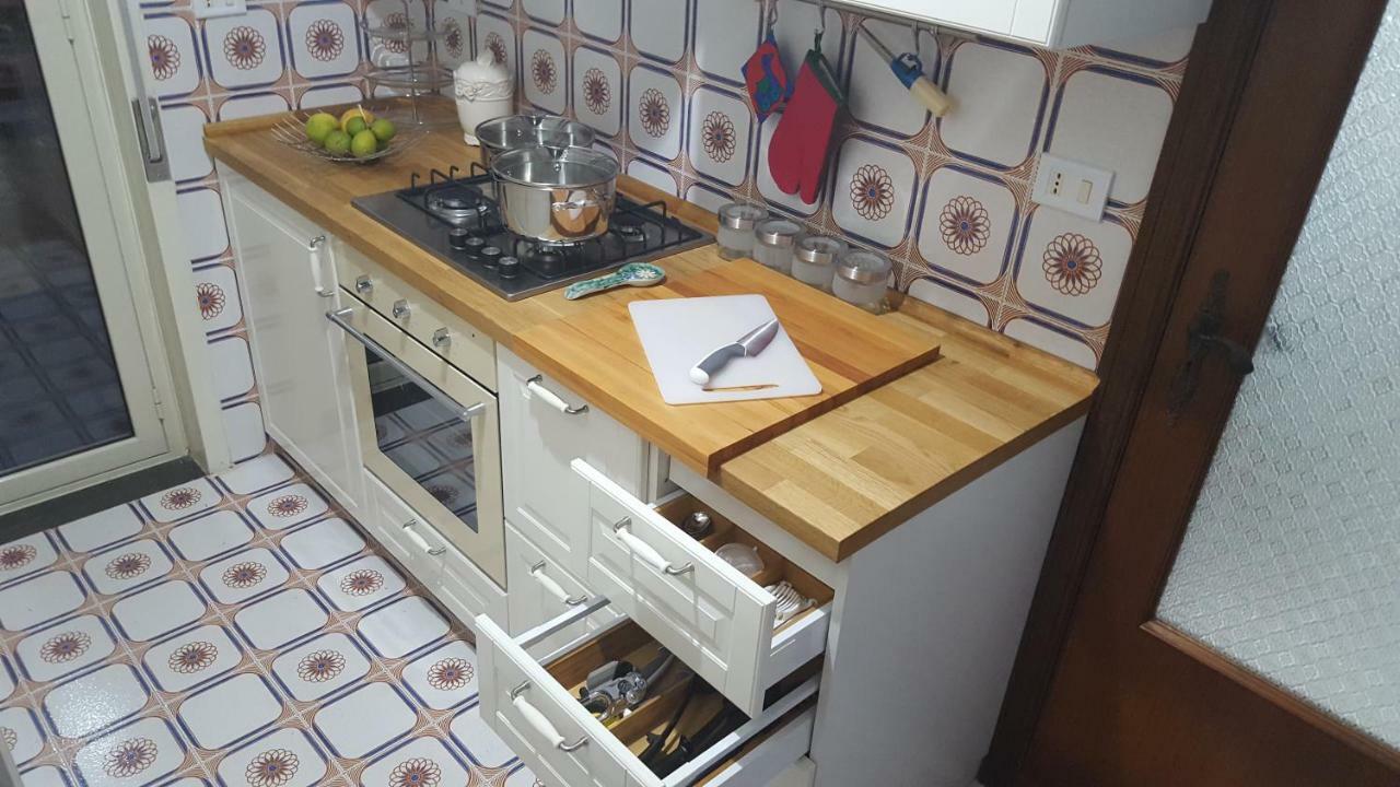 Casa Del Levante Riposto Buitenkant foto