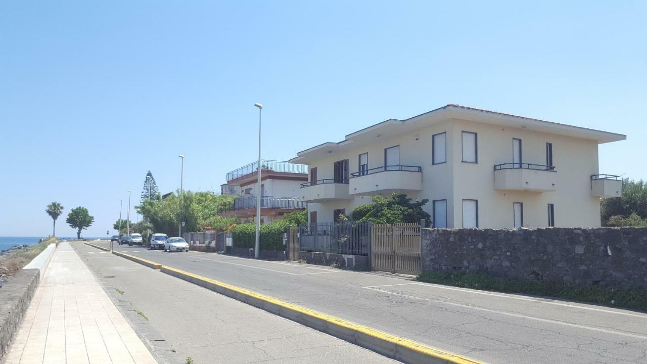 Casa Del Levante Riposto Buitenkant foto