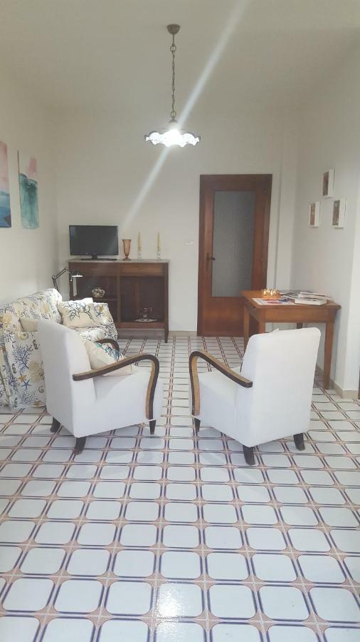 Casa Del Levante Riposto Buitenkant foto