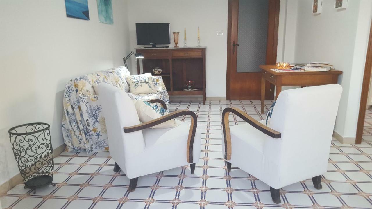 Casa Del Levante Riposto Buitenkant foto